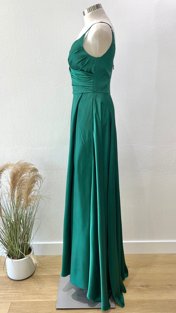 RADIANT ELEGANCE FORMAL GOWN | CS Clothing L.A.
